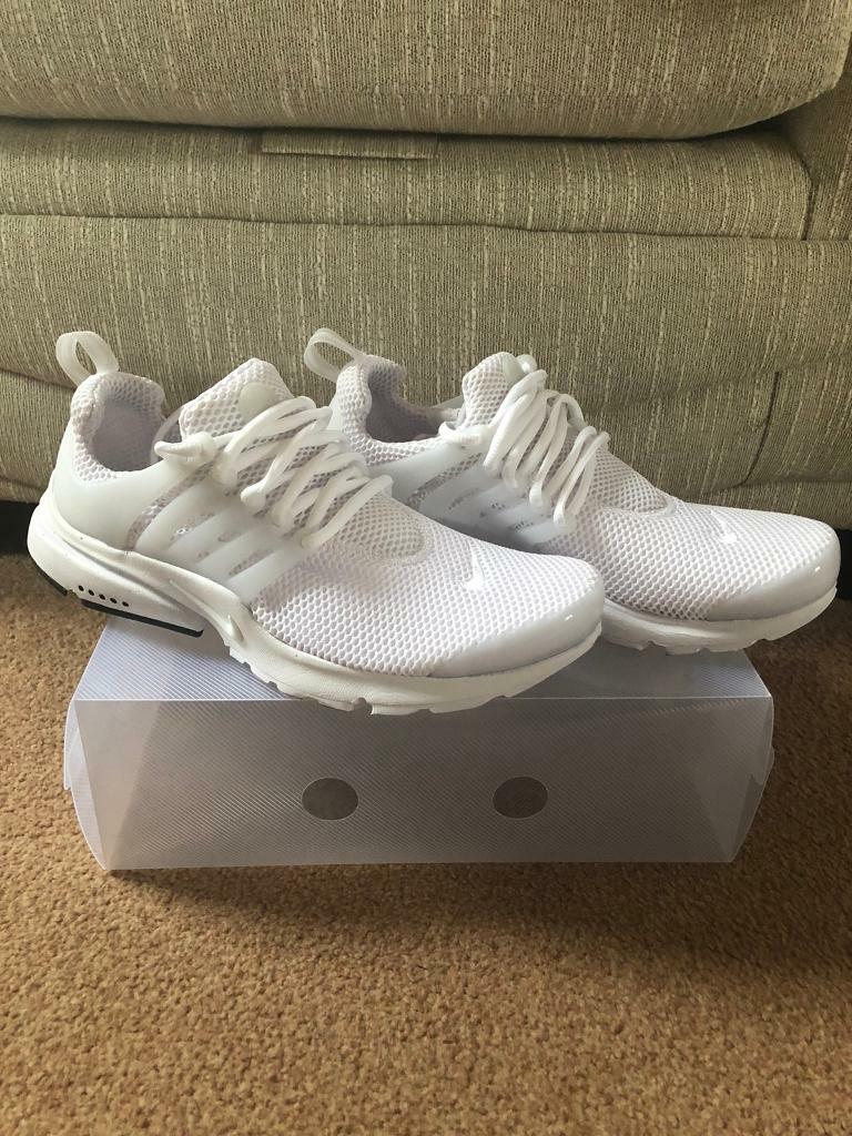 mens white trainers size 7